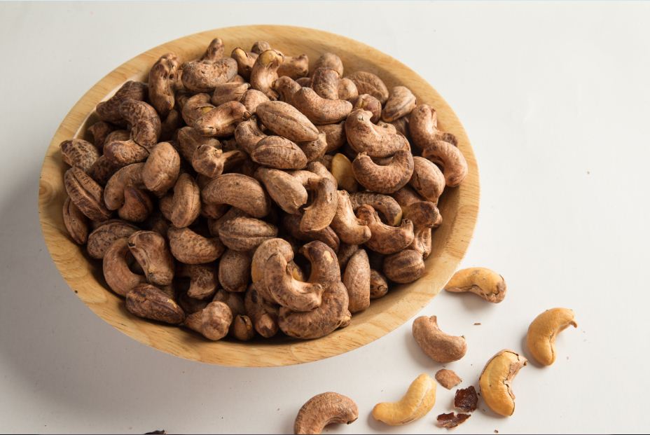 Hạt Điều Rang Muối – Quy Trình Sản Xuất Sạch, Giữ Trọn Hương Vị Tự Nhiên